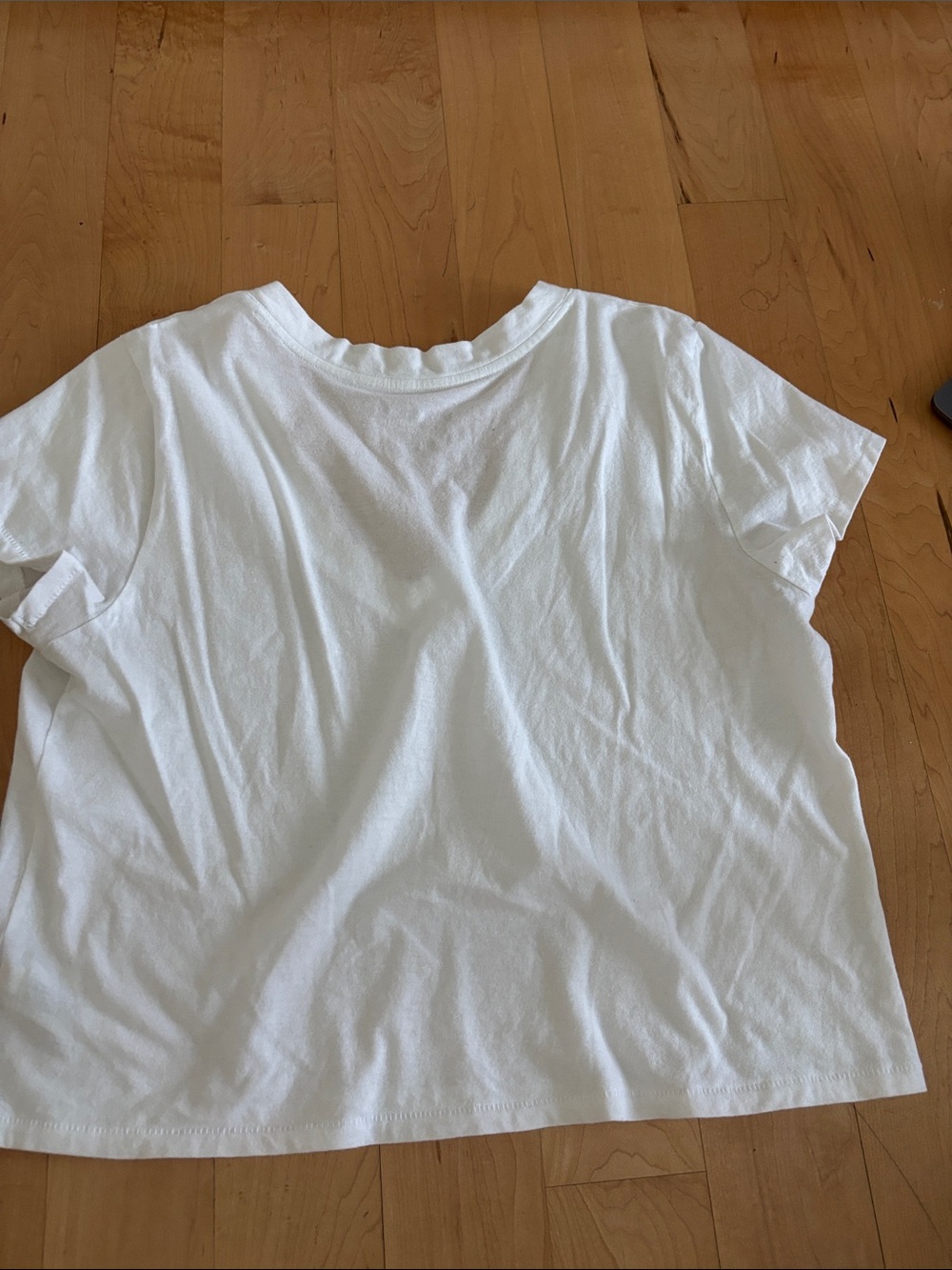 Universal Thread cropped v-neck - Picture 2 of 3